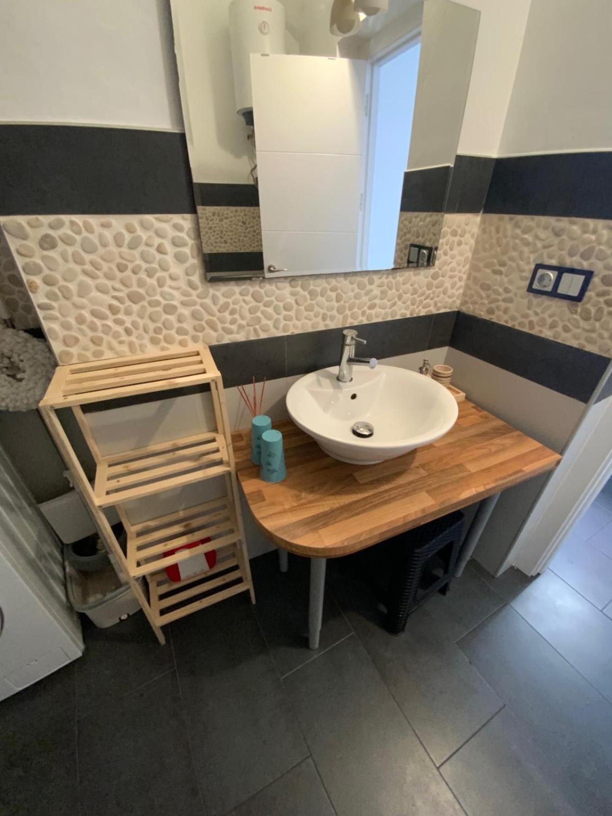 ᛕꮧℤεℝεs Apartament Caces Exterior foto